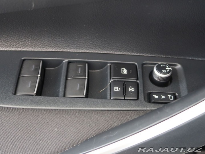 Toyota Corolla 1.5VVT-i,CZ,1Maj,ComfortT 2023
