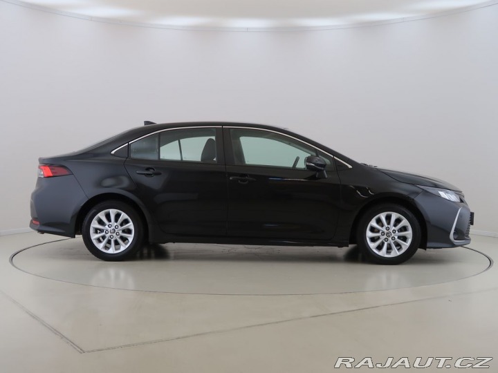 Toyota Corolla 1.5VVT-i,CZ,1Maj,ComfortT 2023