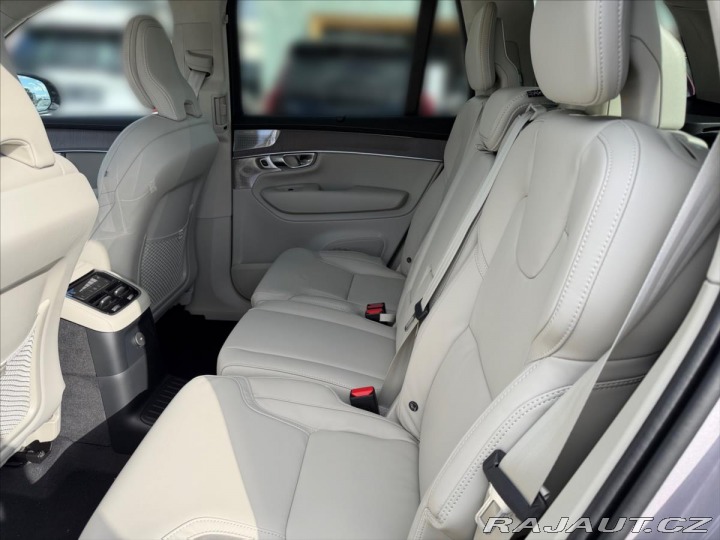 Volvo XC90 2,0 XC90 T8 Ultra Dark 1 2026