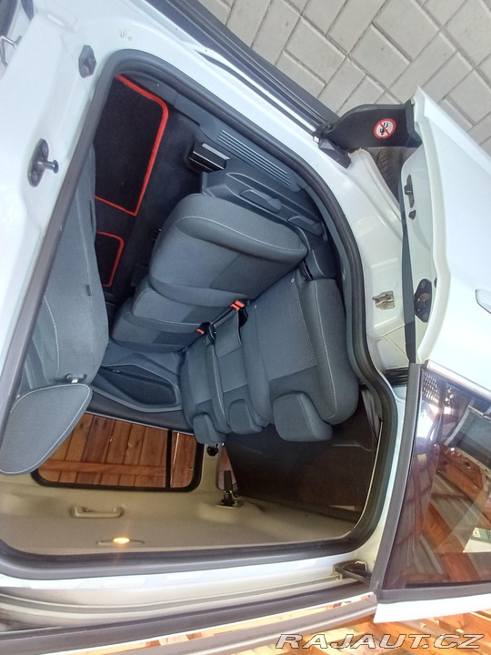 Ford Grand C-MAX 2012