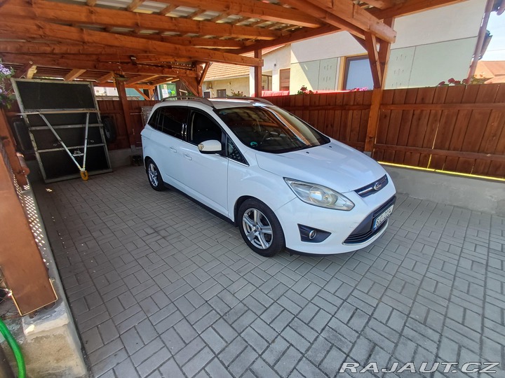 Ford Grand C-MAX 2012