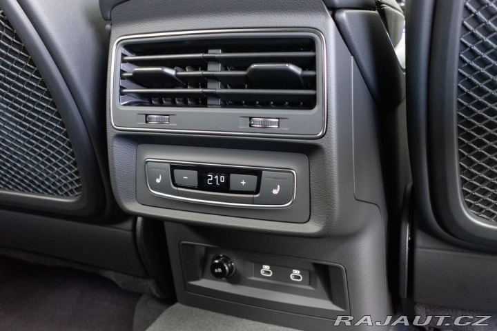 Audi Q7 55 TFSI e *S-LINE*4x4*AIR 2025