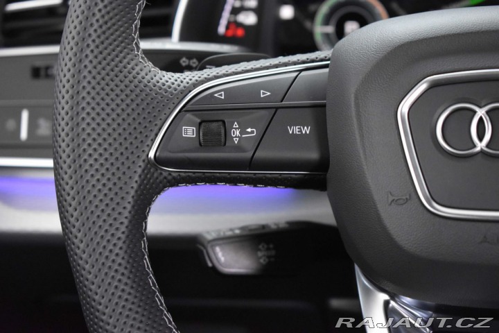 Audi Q7 55 TFSI e *S-LINE*4x4*AIR 2025