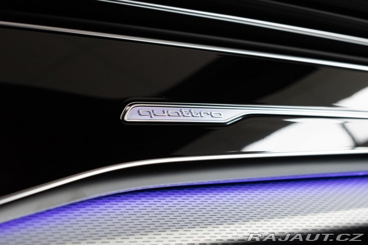 Audi Q7 55 TFSI e *S-LINE*4x4*AIR 2025