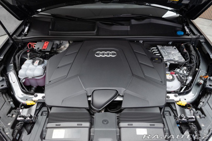 Audi Q7 55TFSI e*S-LINE*AIR*DPH*Z 2025