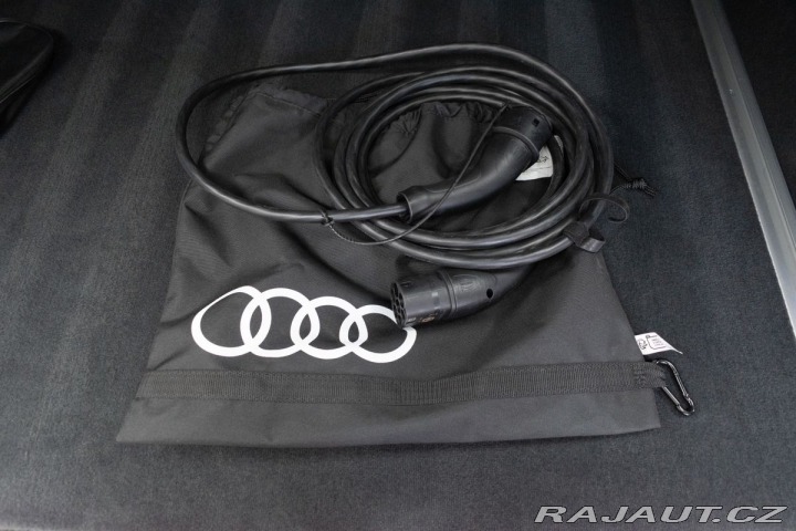 Audi Q7 55 TFSI e *S-LINE*4x4*AIR 2025