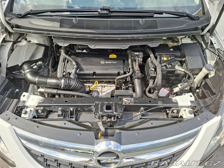 Opel Zafira Tourer 2014