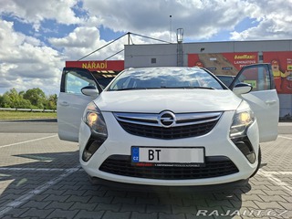 Opel Zafira Tourer 2014