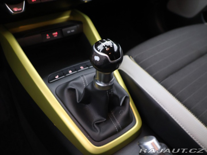 Kia Stonic 1,3 CVVT 62kW Spirit 1.Ma 2018