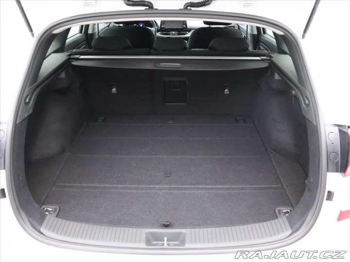 Hyundai i30 1,5 T-GDI Mild Hyb Smart 2024