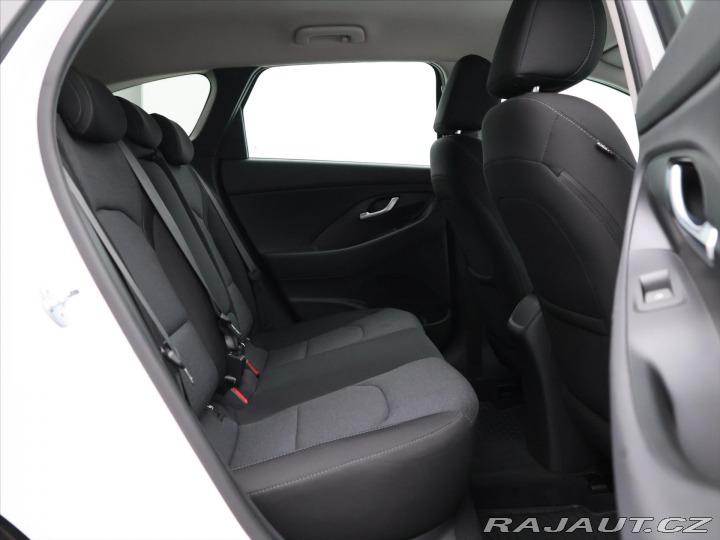 Hyundai i30 1,5 T-GDI 117kW Smart CZ 2024