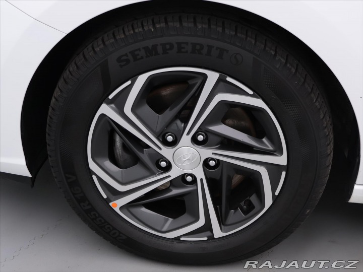 Hyundai i30 1,5 T-GDI Mild Hyb Smart 2024