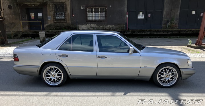 Mercedes-Benz 124 E 200 1995