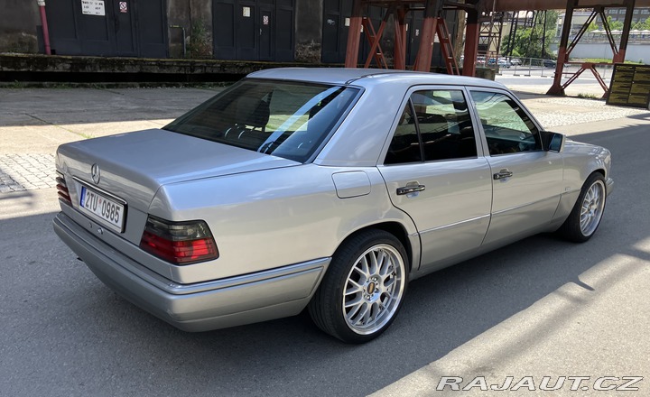 Mercedes-Benz 124 E 200 1995
