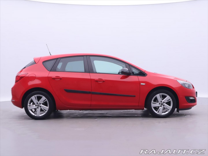 Opel Astra 1,4 T 88kW CZ Drive Serv. 2015