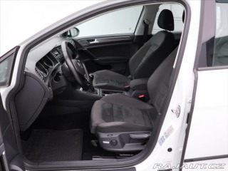 Volkswagen Golf 1,4 TSI 92kW CZ LED 2017
