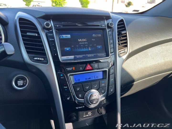 Hyundai i30 1,6 CW CRDi 94kW 1800