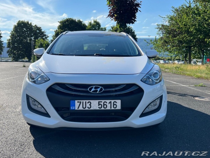 Hyundai i30 1,6 CW CRDi 94kW 1800