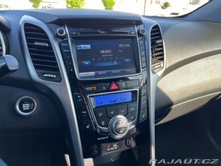 Hyundai i30 1,6   CW CRDi 94kW 1800