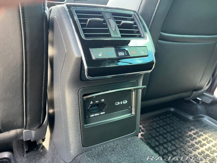 Škoda Superb 2,0 Combi Laurin & 2023