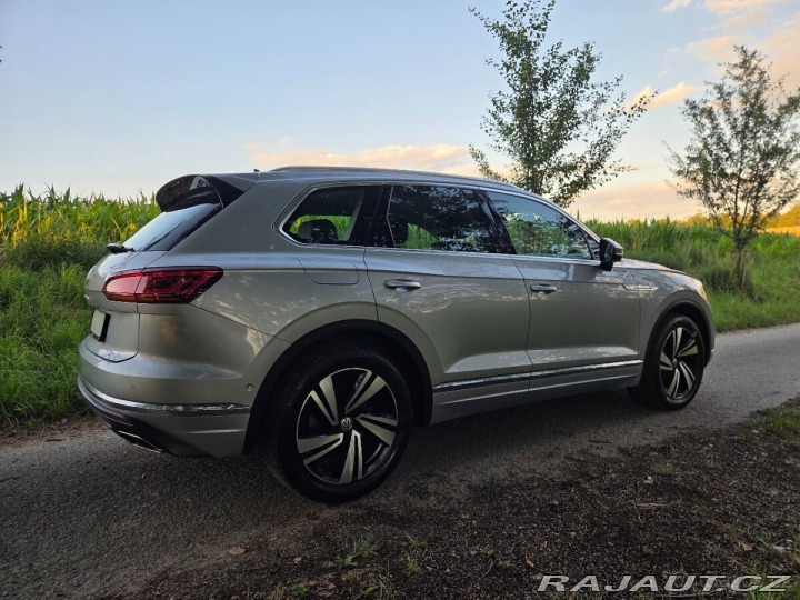 Volkswagen Touareg 3,0 TDI(210KW) HEZKÝ 2018