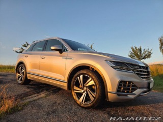 Volkswagen Touareg 3,0 TDI(210KW) HEZKÝ 2018