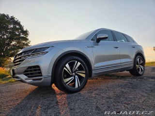 Volkswagen Touareg 3,0 TDI(210KW) HEZKÝ 2018
