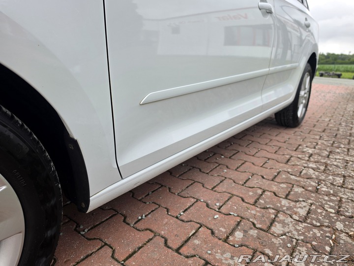 Škoda Rapid SPACEBACK 1.2 TSi 81 KW 2015
