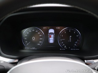Volvo V60 2,0 T5 184kW Drive-E R-De 2022