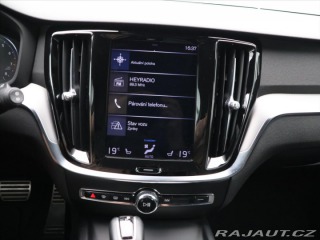 Volvo V60 2,0 T5 184kW Drive-E R-De 2022