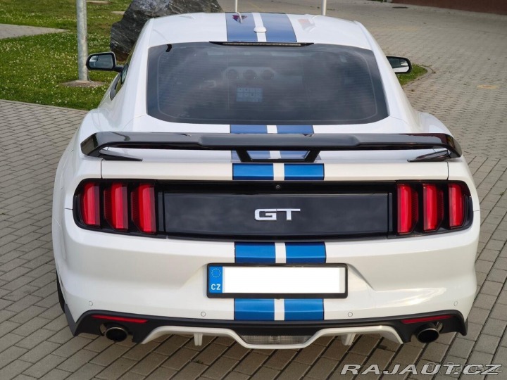 Ford Mustang 5,0 GT V8 1800