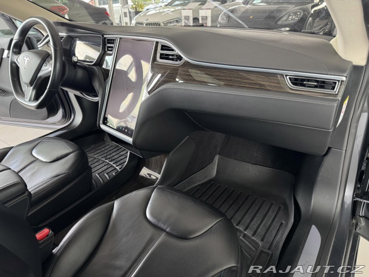 Tesla Model S  1800