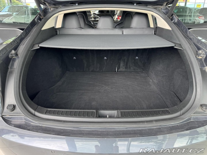 Tesla Model S  1800