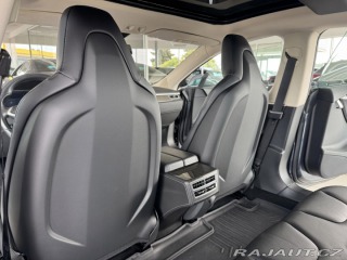 Tesla Model S 1800