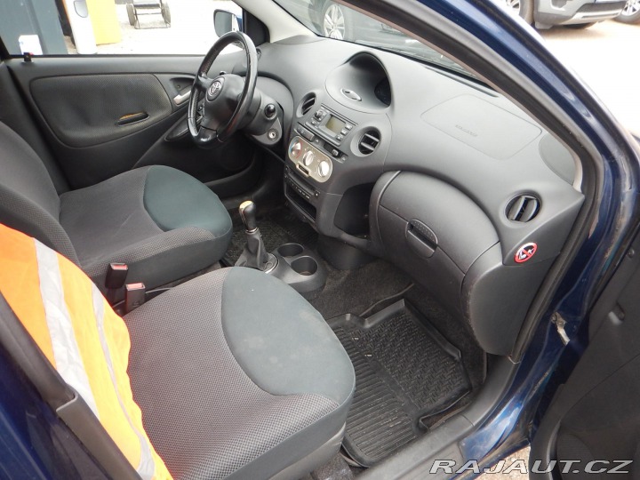 Toyota Yaris 1.0 VVTi, KLIMA 2003