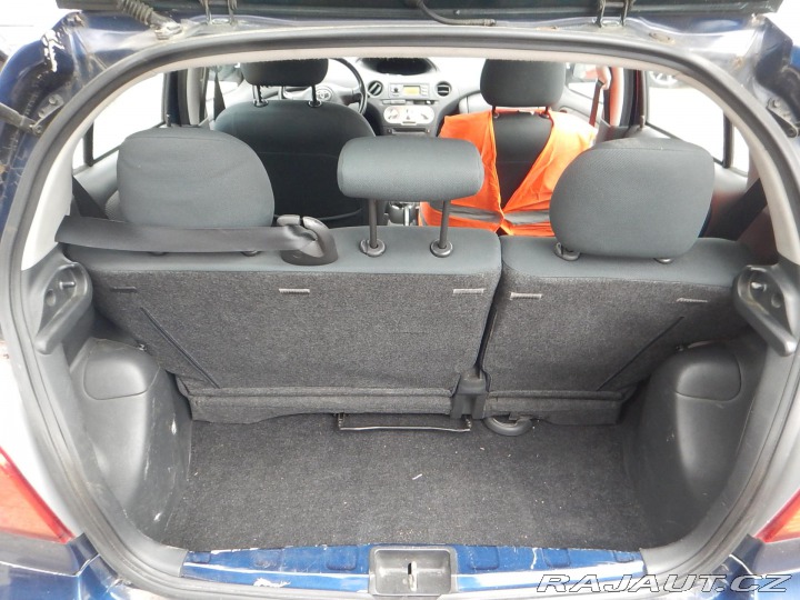 Toyota Yaris 1.0 VVTi, KLIMA 2003