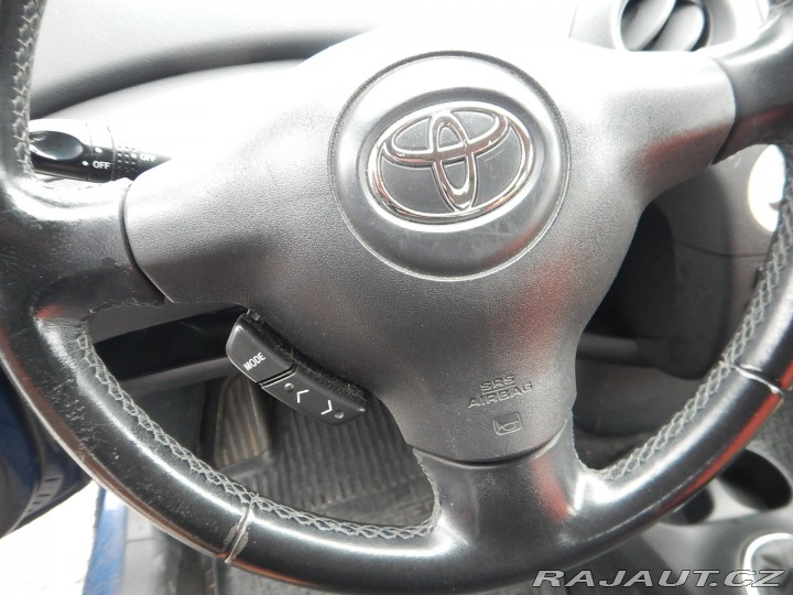 Toyota Yaris 1.0 VVTi, KLIMA 2003