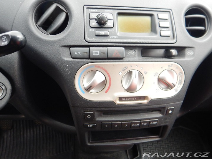 Toyota Yaris 1.0 VVTi, KLIMA 2023
