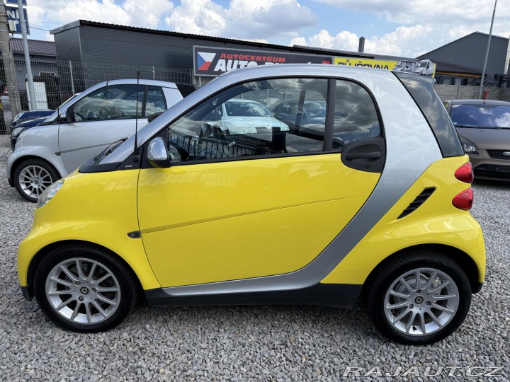 Smart Fortwo 1,0 mhd Automat REZERVACE 2010
