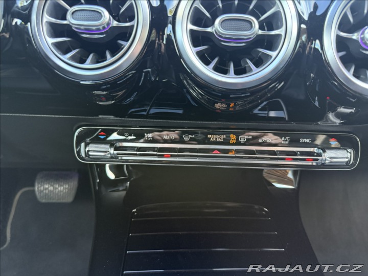 Mercedes-Benz CLA 180d 2019