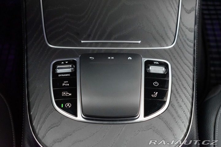 Mercedes-Benz E E 220d AMG*4MATIC*TAŽNÉ*A 2021