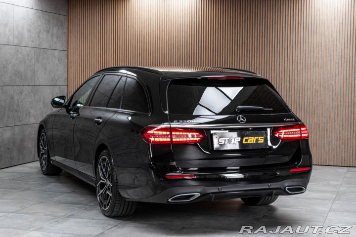 Mercedes-Benz E E 220d AMG*4MATIC*TAŽNÉ*A 2021