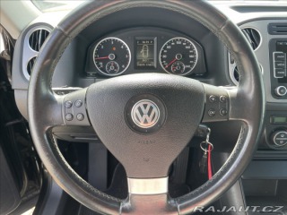 Volkswagen Tiguan 2,0 TDi 100kw 4x4 DSG Pan 2009