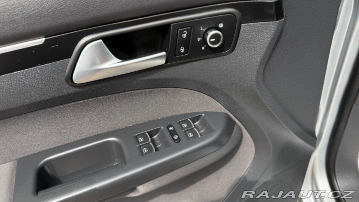 Volkswagen Touran 2.0TDi 130kW *Tažné*Navi* 2014