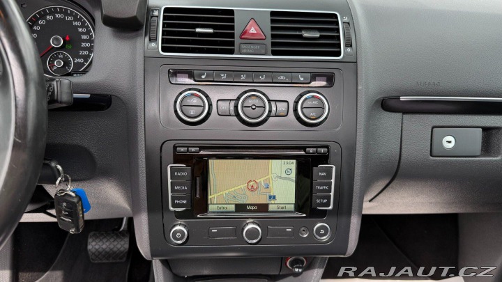 Volkswagen Touran 2.0TDi 130kW *Tažné*Navi* 2014