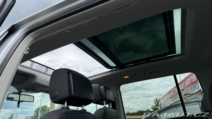 Volkswagen Touran 2.0TDi 130kW *Tažné*Navi* 2014