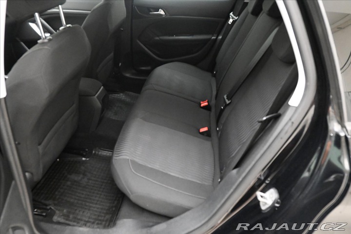 Peugeot 308 1,6 BlueHDi 73kW tažné Zá 2017