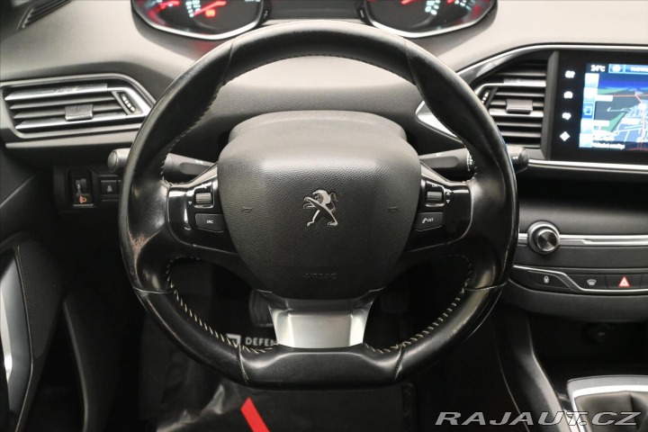 Peugeot 308 1,6 BlueHDi 73kW tažné Zá 2017