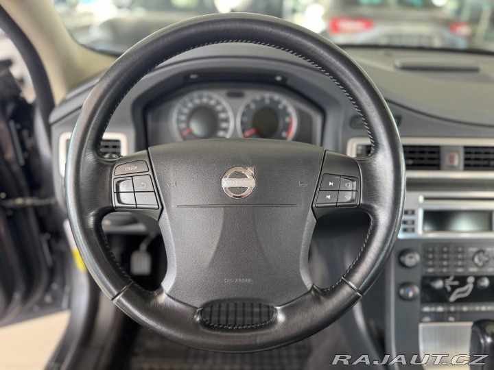 Volvo S80 D5 AUT*136kW*Nav*Tažné*To 2007