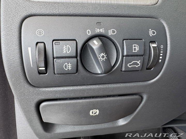 Volvo S80 D5 AUT*136kW*Nav*Tažné*To 2007